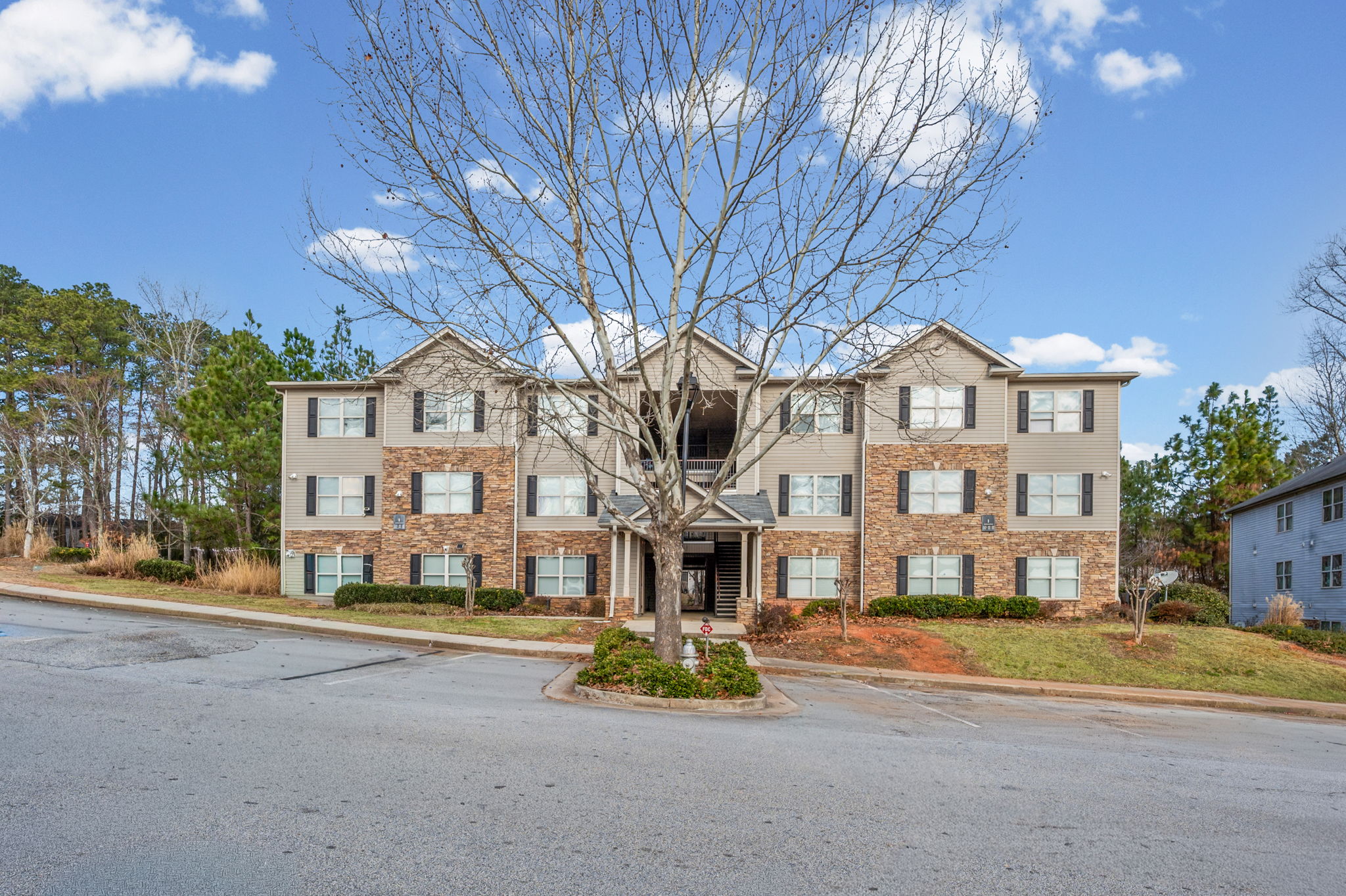 1202 Fairington Club Drive